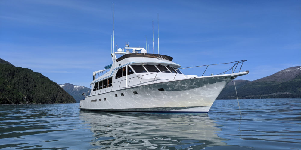 Alaska Yacht Charter & <span>Lodge Exploration</span>