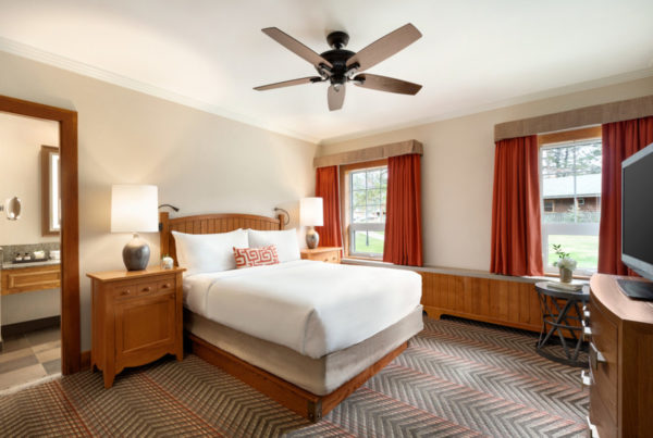 Gardeners-Cabin-Bedroom-King